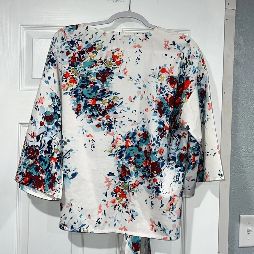 FLORAL TIE FRONT BOUTIQUE TOP